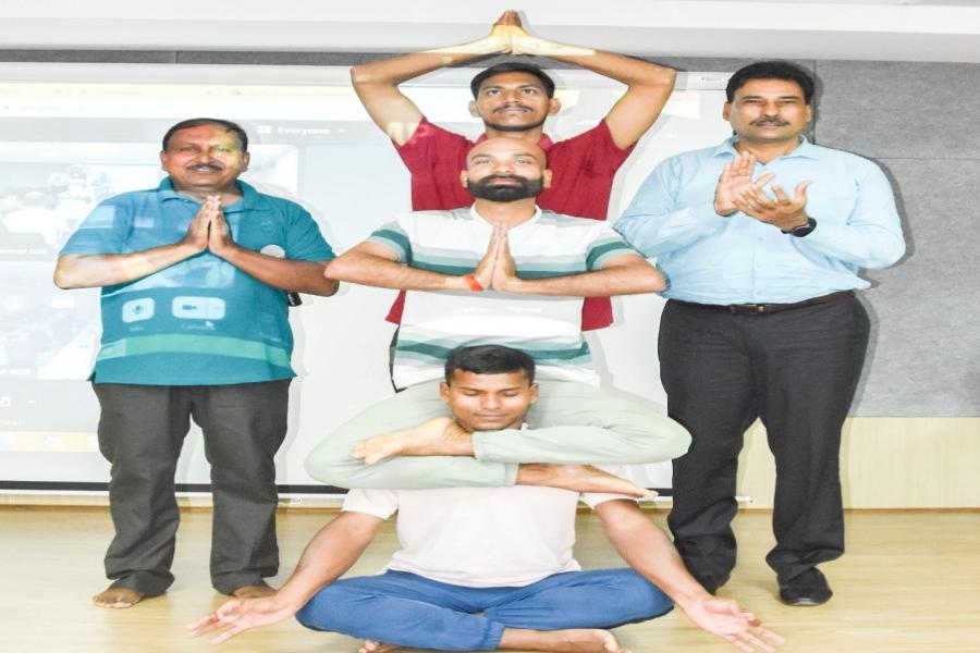 World Yoga Day organized at ICAR-IIOR on 21.06.2024